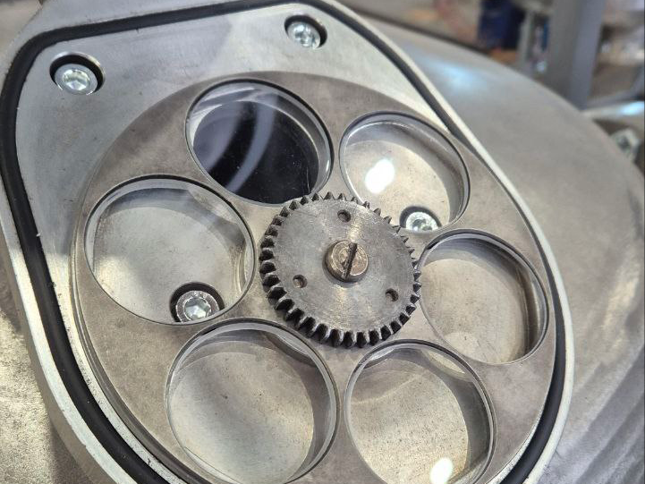 Vacuum casting equipment example 6